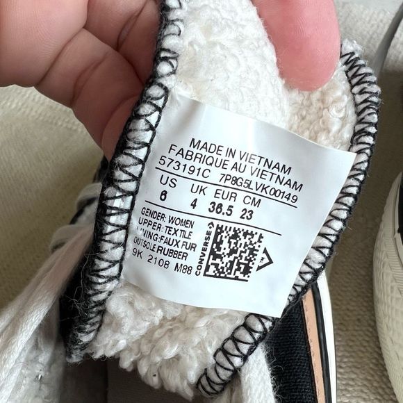 Woman’s size US6 high top platform inside fur black converse used once - Picture 7 of 12